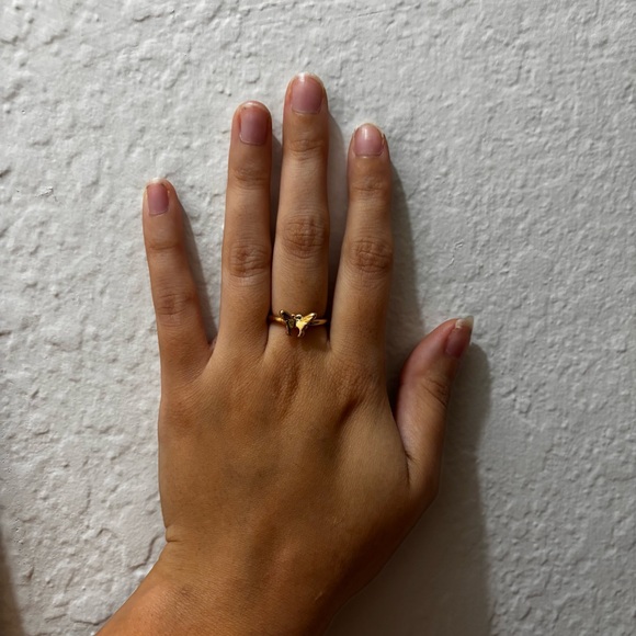 NWOT Butterfly ring - Picture 2 of 3